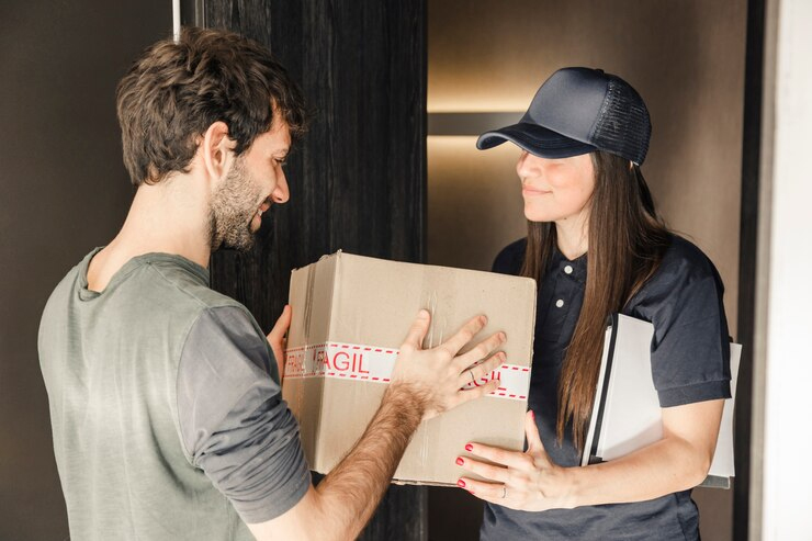 Trusted Courier Services to the USA and Canada
